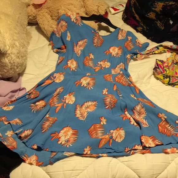 Dress - Picture 2 of 2